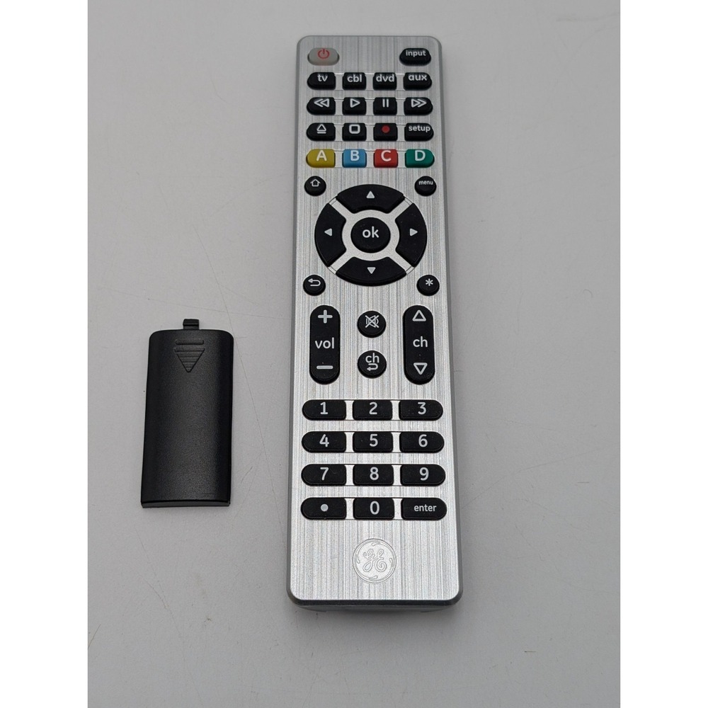 General Electric 33709 Universal Device Remote Control‎ Silver